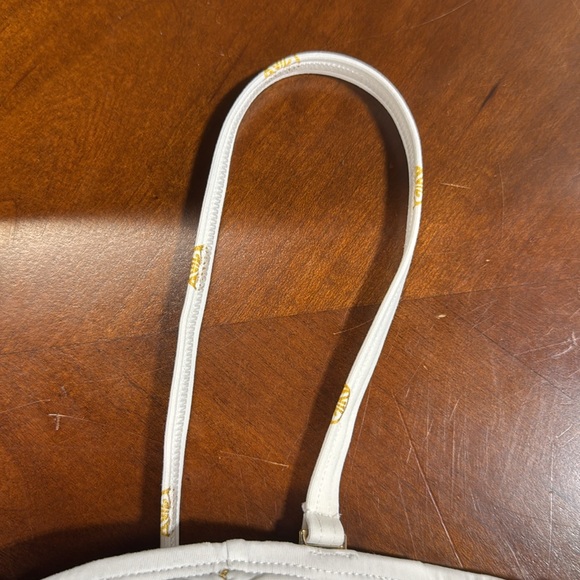 LILLY PULITZER Cassia Ruffle Bikini Top Size 10 in excellent preowned condition - Picture 10 of 10